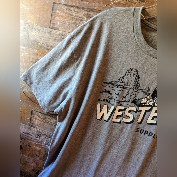 2/$10 Sonoma Goods Life Western Trail Supply Logo Heather Gray Tee - Picture 4 of 14